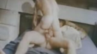 Անպիտան միլֆ Շերի Դևիլը գայթակղում է իր խորթ որդուն և ծծում նրա ձողը